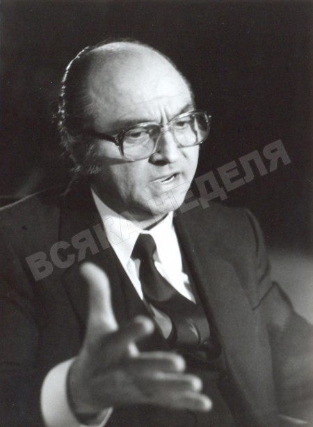 Михаил Киров
